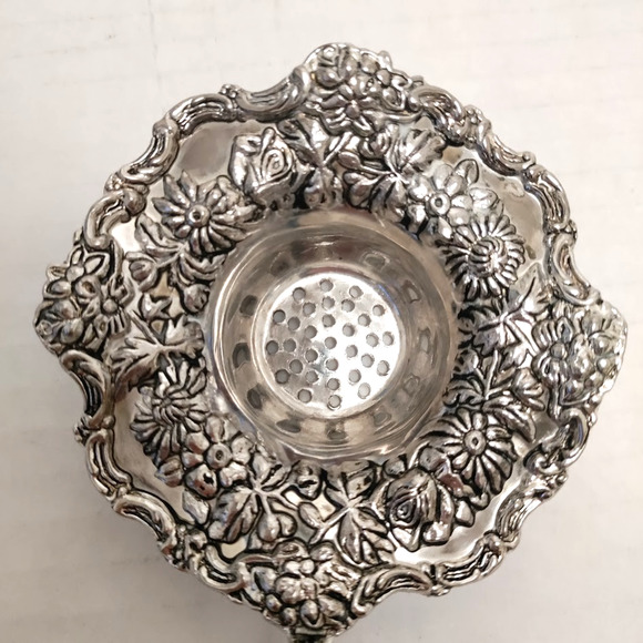 Godinger Silverplate Over Cup Tea Strainer Olde Bouquet Floral Pattern Vintage - Picture 7 of 15